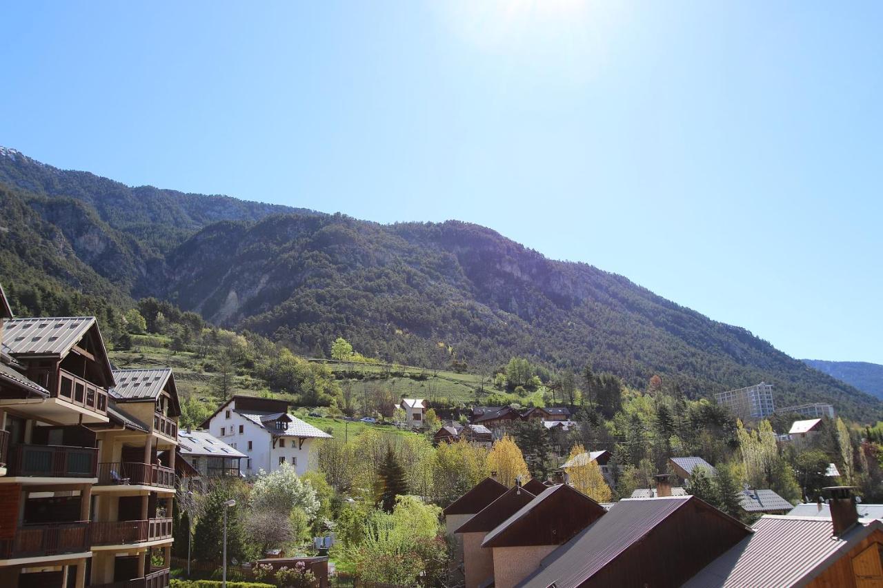 Mas De Blais Appartement Chaleureux A 5 Minutes Des Pistes Briançon Exterior foto